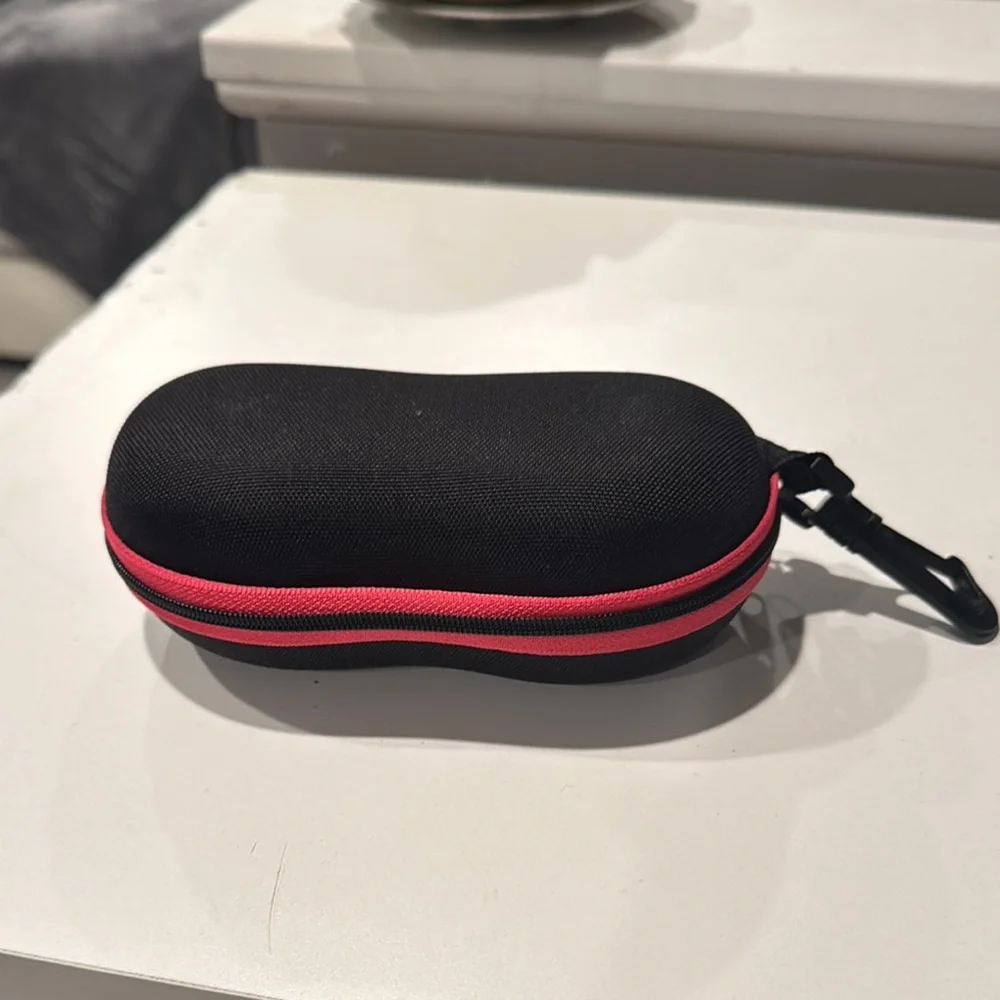 ‼️ FREE with any purchase!! ‼️eyeglass case